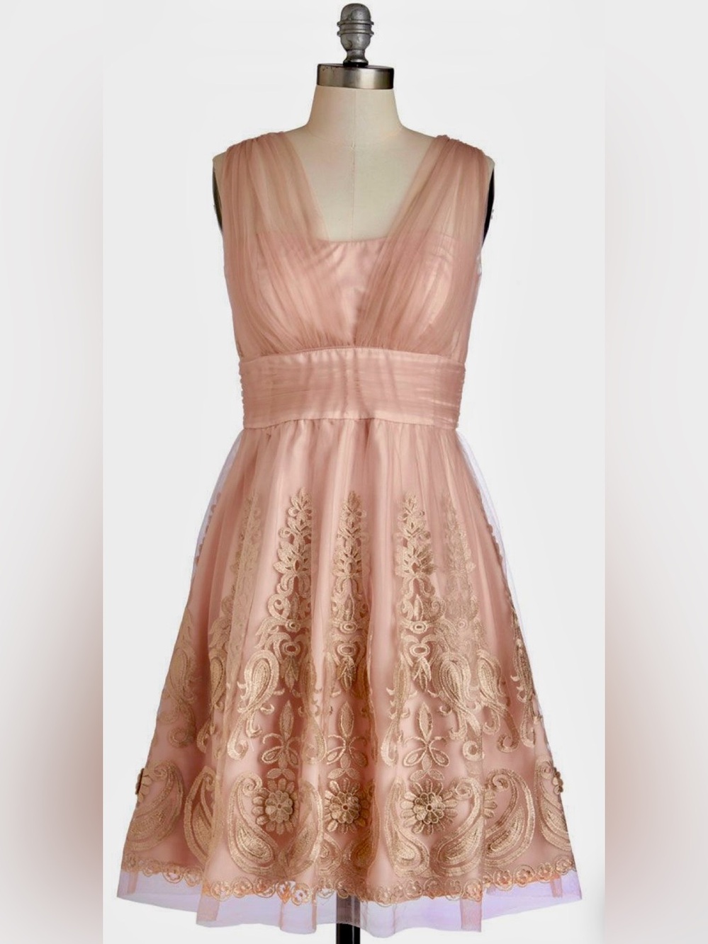 ModCloth Blush Pink Pleated Tulle Mesh
Overlay Gold Embroidered A-Line Dress